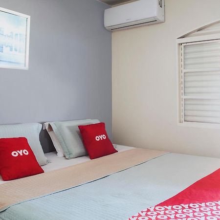 Oyo M&J Hotel Santo Antonio do Descoberto Экстерьер фото