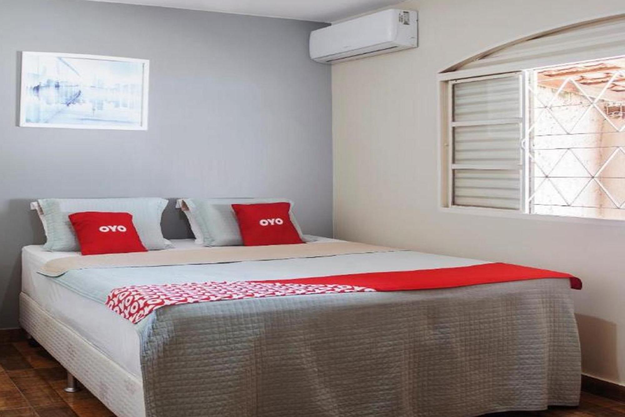 Oyo M&J Hotel Santo Antonio do Descoberto Экстерьер фото